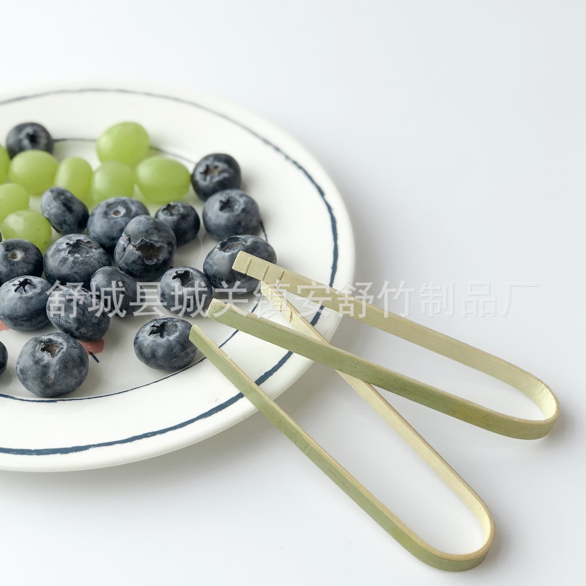 Factory Direct Natural Green Bamboo Bread Tongs, Food Tongs, U-shaped Shrimp Tongs, Edible Bread and Fruit Tongs