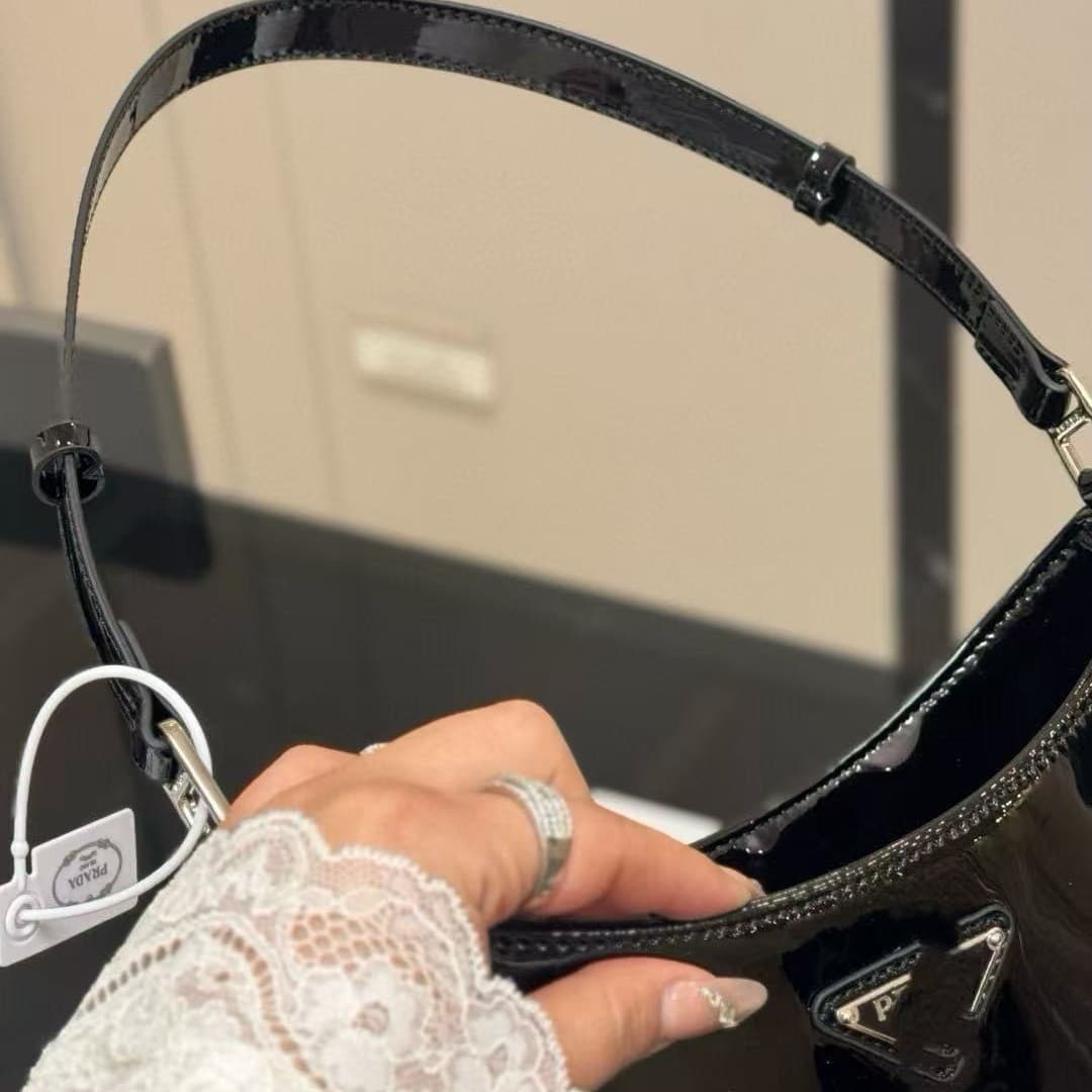 Vintage Cleo Hobo Shoulder Bag Black Silver, Fresh and Sweet Genuine Cowhide Leather Shoulder Bag, European and American Handbag and Crossbody Bag for Women