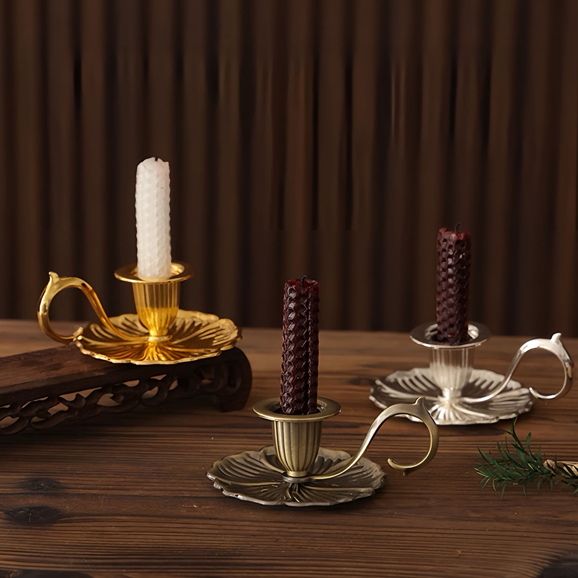 European retro handheld tray candle holder cross-border wholesale electroplated iron simple wedding festival atmosphere decoration props