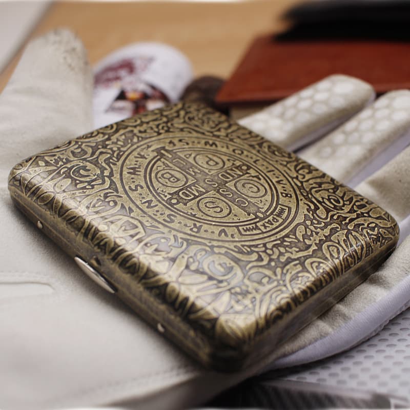 Bronze Metal Cigarette Box Portable Thickened Stainless Steel Cigarette Case for Home Use Cigarette Accessories from China
