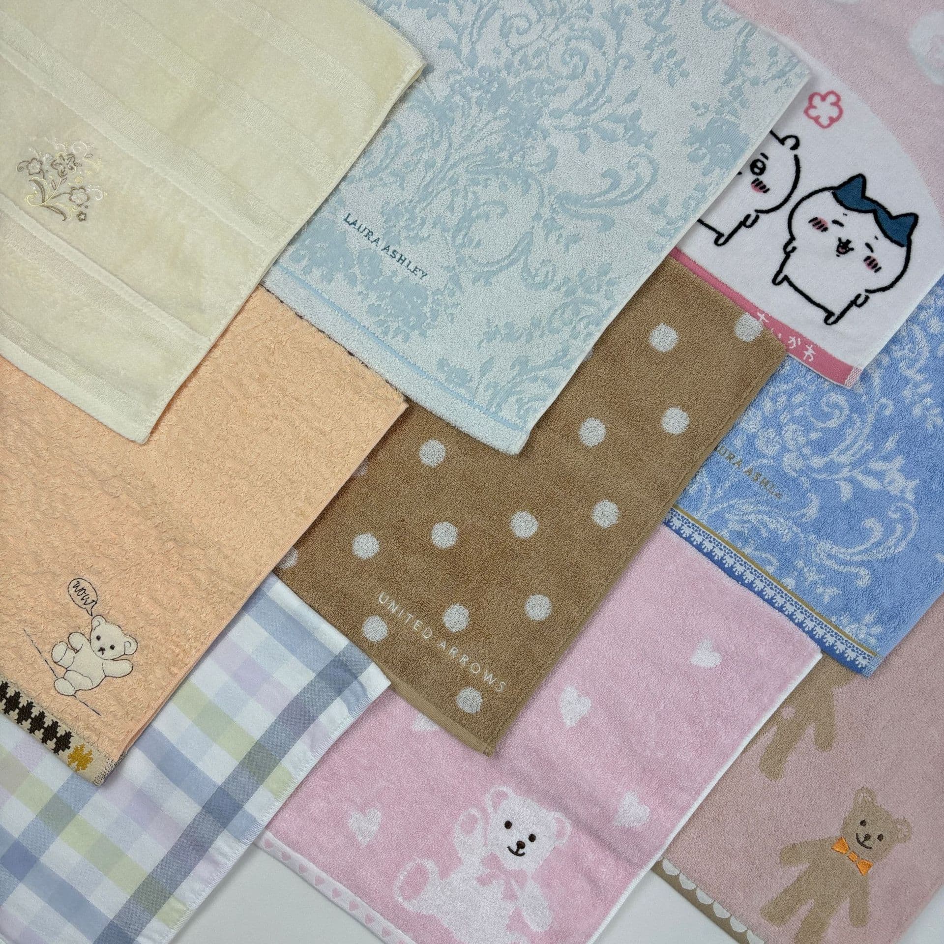 Export-quality high-grade cotton yarn-dyed jacquard embroidered limited edition absorbent lint-free face towel