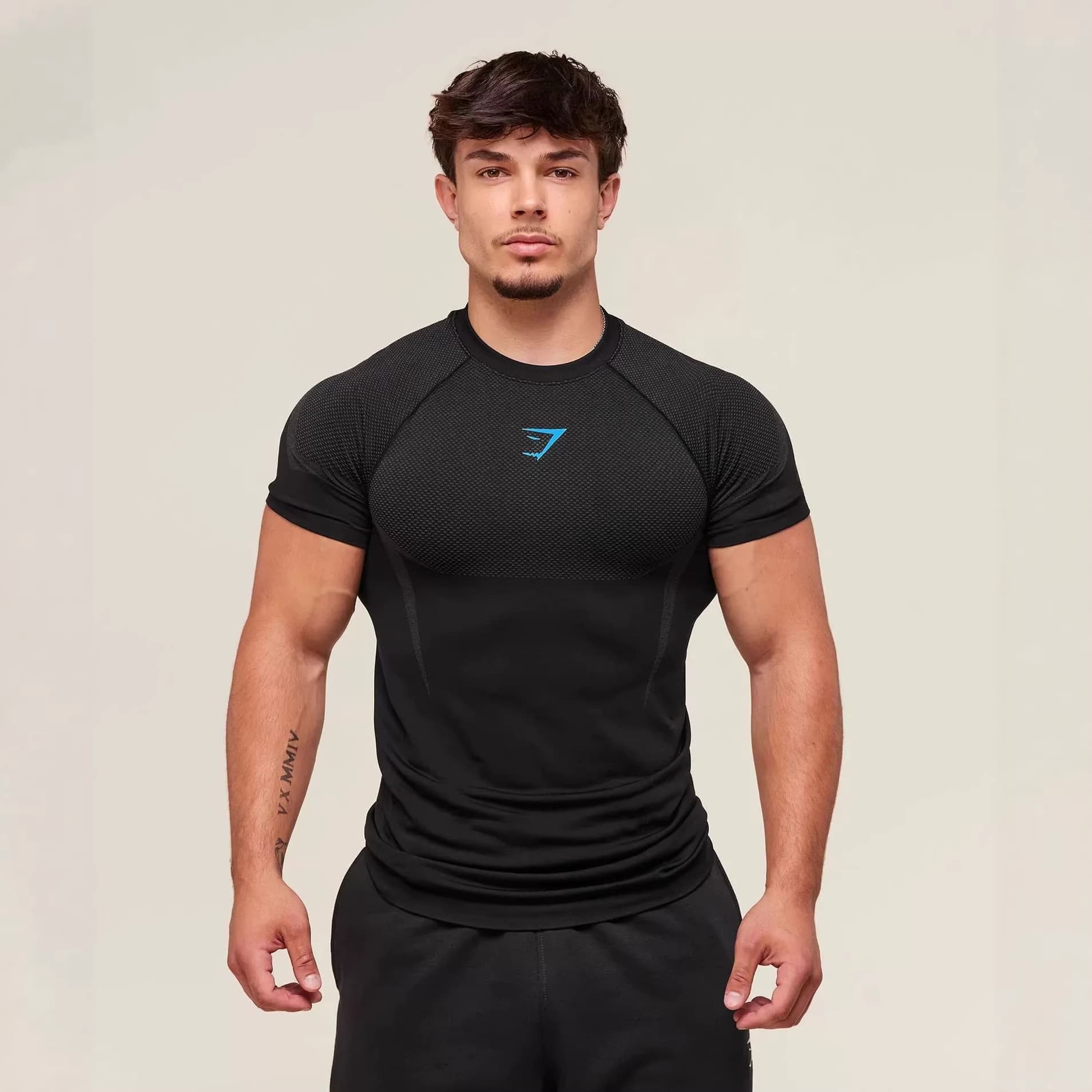 GYMSHARK/ONYX5 Men's T-Shirt Crew Neck Short Sleeve Athletic Fashion Quick-Dry Breathable Stretch Tight Training Wear