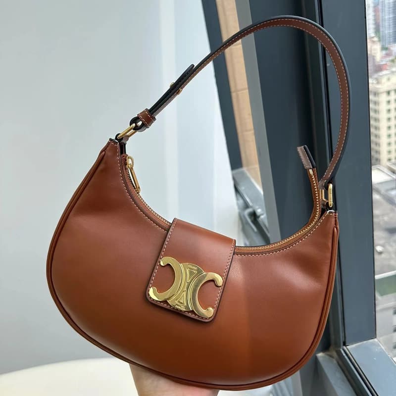 Triumphal Arch Style New Vintage Floral Underarm Bag High-End Fashion Versatile Handheld Shoulder Commuter Women's Bag Trendy
