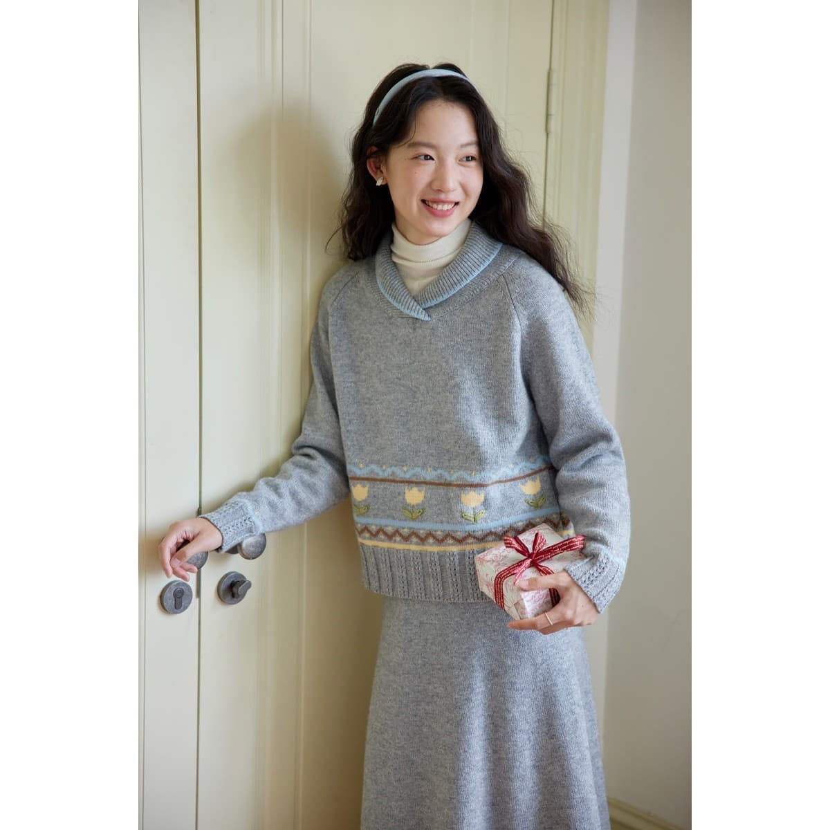 JK uniform style shawl collar sweater, women's autumn and winter retro color-blocked jacquard cable knit sweater set, wool blend.