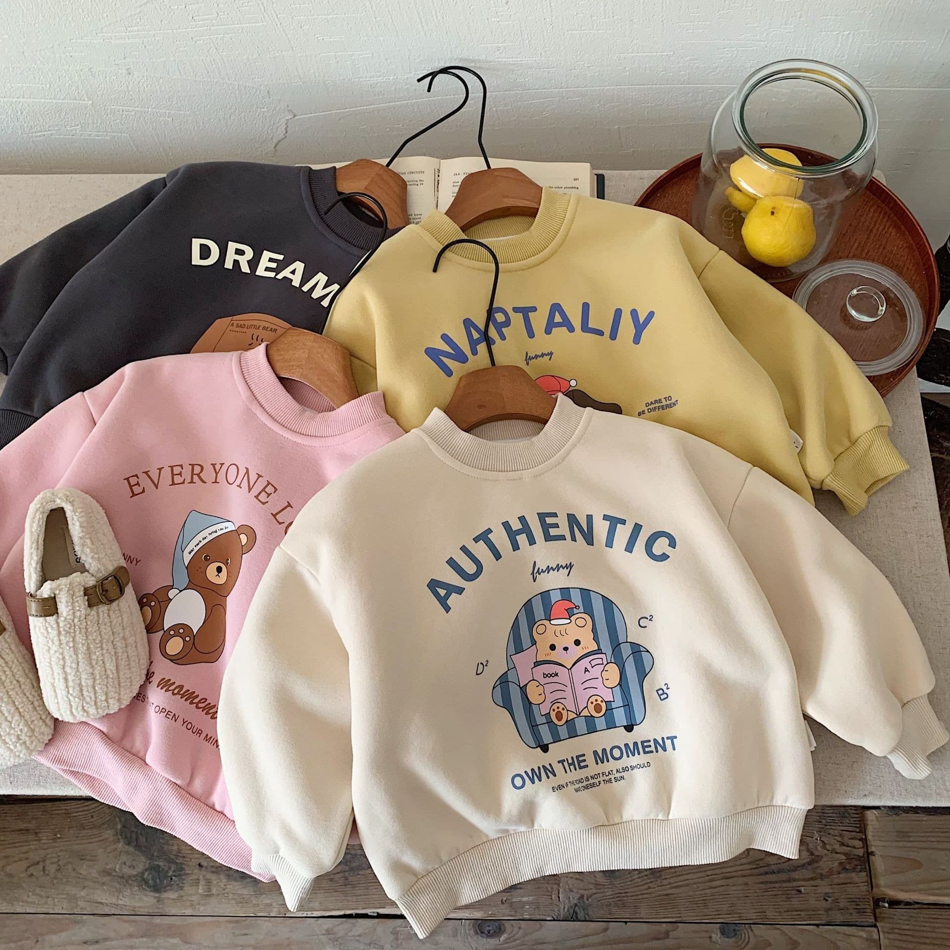 Children's Fleece-Lined Sweatshirt, Boys and Girls' Jacket, Cartoon Print Pullover Base Layer, Fleece-Lined Thick Top, Trendy All-in-One Fleece