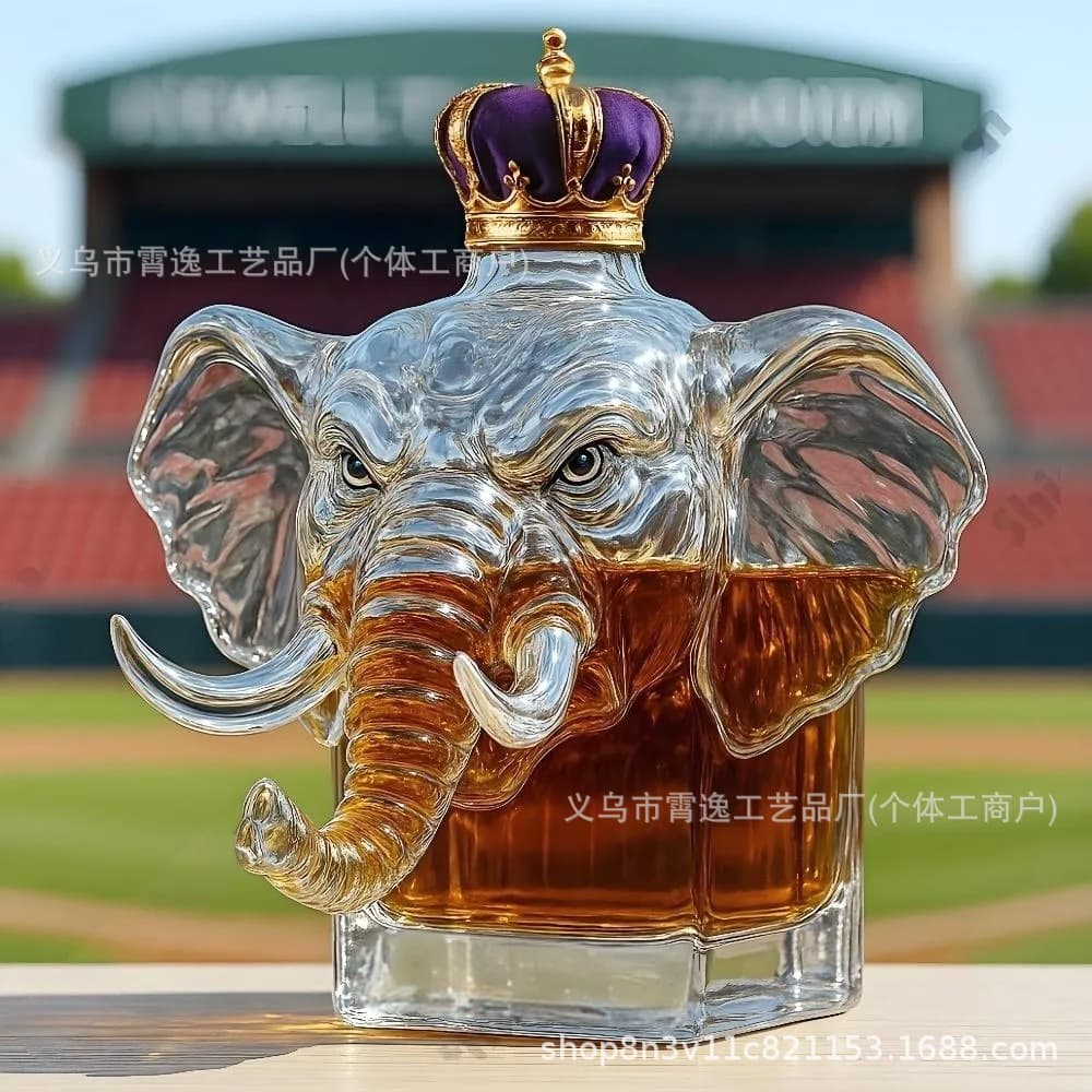 Cross-border Summer 2025 Hit Elephant Bottle Ornament Animal-shaped Glass Whiskey Container