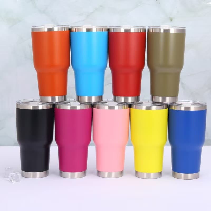 Cross-border 20oz plastic spray car cup with lid 304 stainless steel thermal insulation outdoor portable car ice cup wholesale