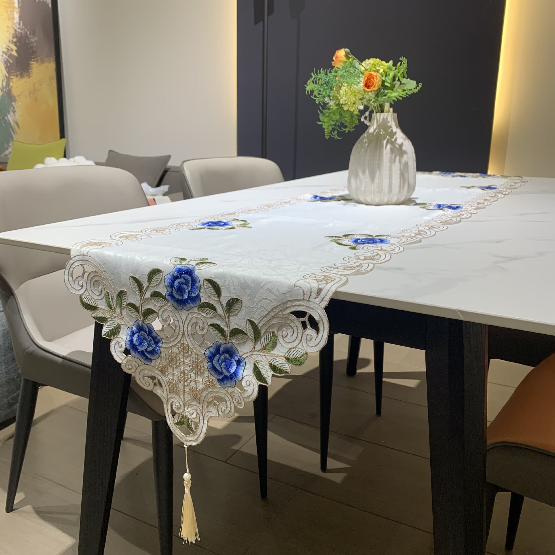 European-style embroidered table runner with floral cutwork, polyester fabric, home dining table decoration, long tablecloth, factory table runner wholesale