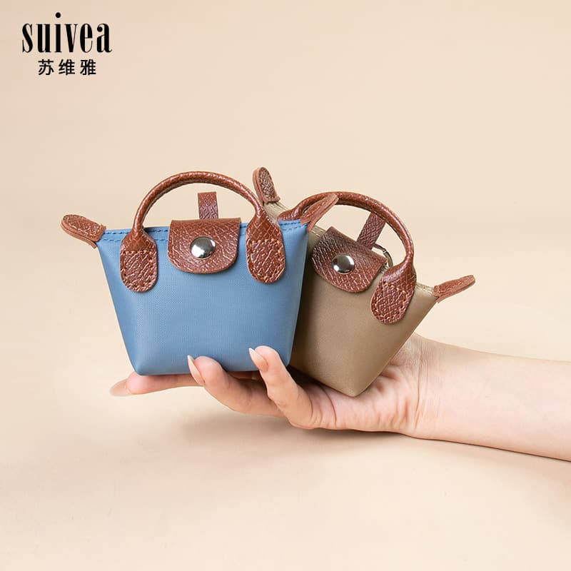 Niche Design 2025 New Mini Nylon Dumpling Bag, Fashionable Minimalist Style, Lightweight and Compact Lipstick Storage Pouch