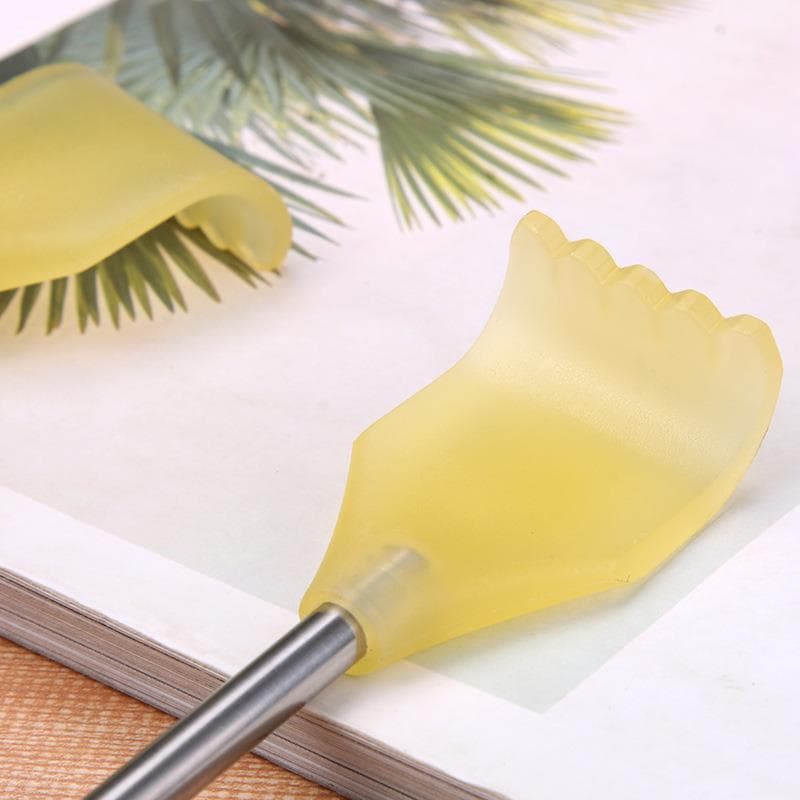 Portable telescopic back scratcher, multi-functional stainless steel self-reliant itching tool for back scratching