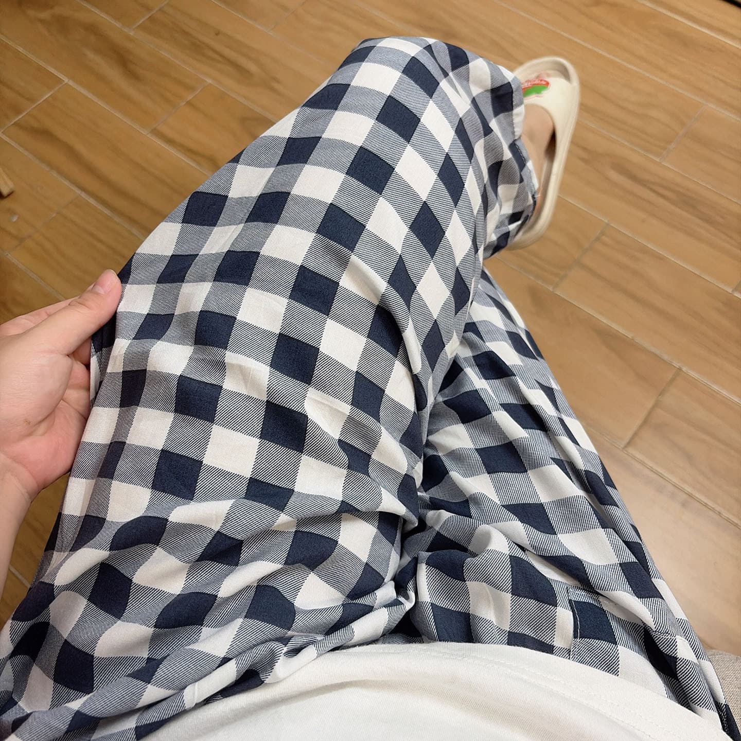 Cotton Silk Pajama Pants for Women, 3/4 Length Summer Thin Artificial Cotton Pants, Middle-aged and Elderly Silk Pants, Loose Home Shorts