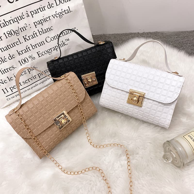 Women's Bags 2022 Summer New Trendy Fashion Diagonal Ladies Bag Lock Chain Shoulder Women's Bag One Piece Dropshipping