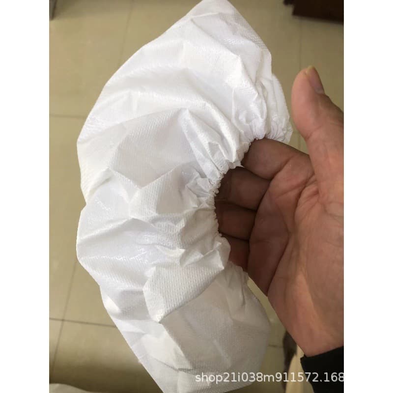Disposable plastic shoe covers, waterproof CPE material, handcrafted, extra thick, slip and dust resistant, 11g per piece.
