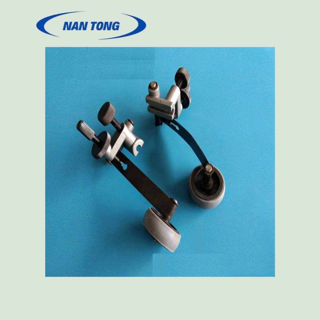 Komori machine pressure paper rubber wheel assembly, Heidelberg Komori Roland machine parts, paper pressing wheel, rubber machine parts