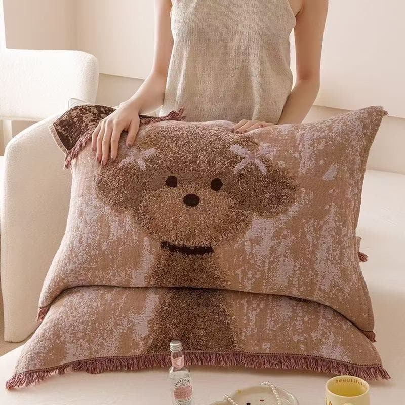 New full-cotton Maillard color scheme pillow towel, luxury minimalist design with large eyes, pure cotton gauze cartoon pattern for adults, gauze pillow towel.