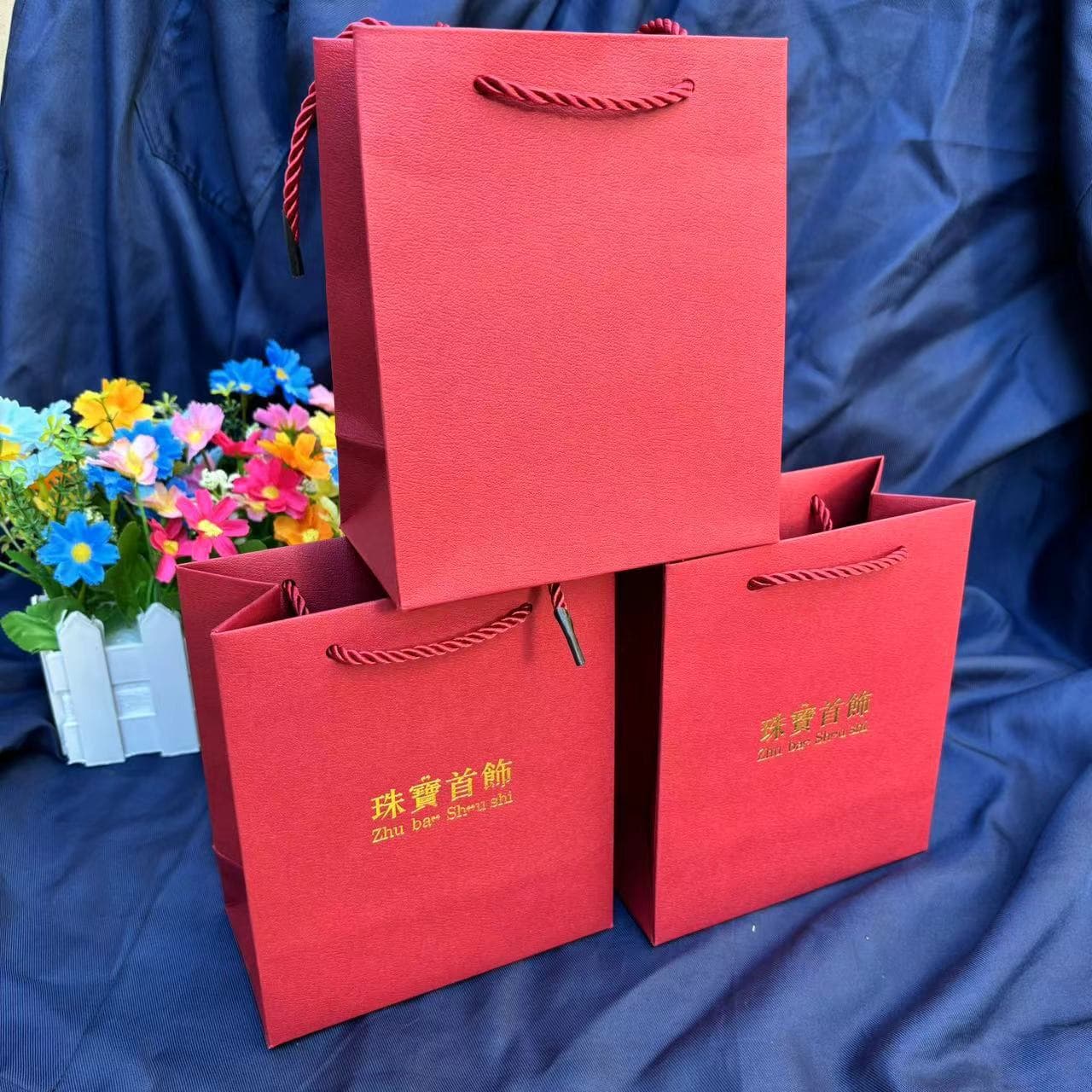 Exquisite Specialty Paper Red Jewelry Handbag Cross-border Solid Color Small Paper Bag Jewelry Gift Paper Bag Chow Tai Fook
