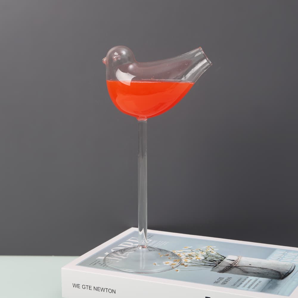 Creative high borosilicate glass bird-shaped tall cocktail red wine glass molecular smoke cup personalized special-shaped wine