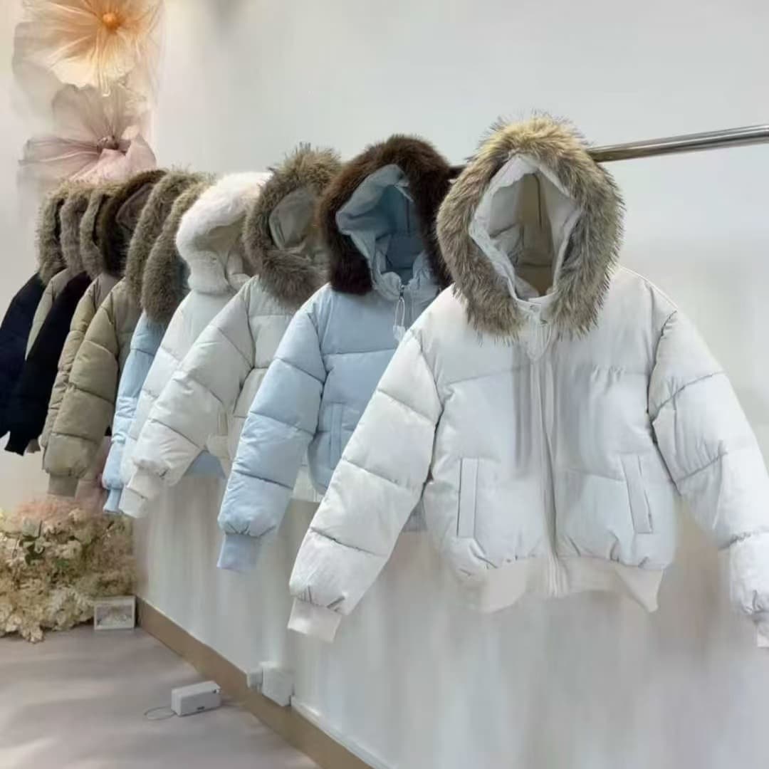 Large fur collar down coat for women, thickened and warm, Pinghu winter new style, small man's bread coat, cotton-padded jacket, short coat