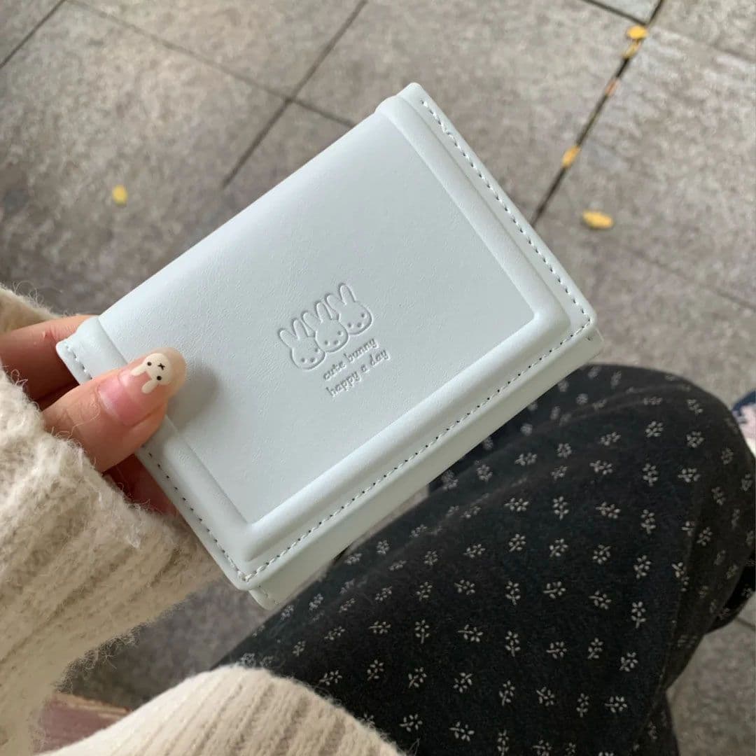 Simple and Versatile Short Wallet, Fresh and Cute Student Coin Purse, Tri-fold Compact Lightweight Women's Wallet Card Holder