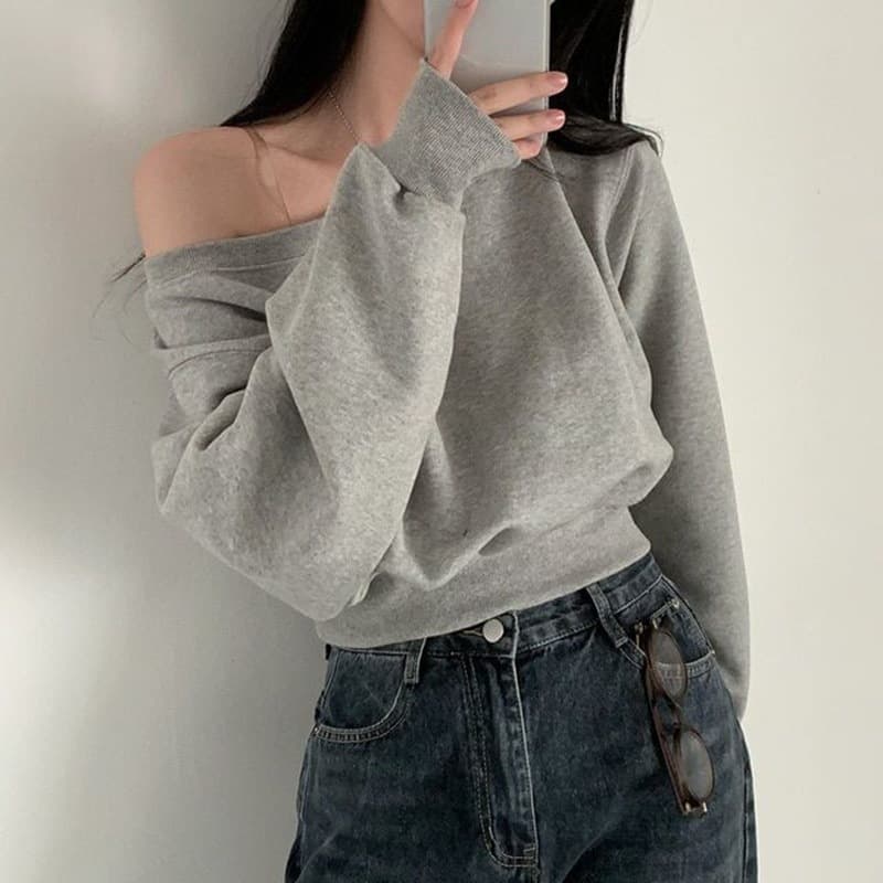 Slim Solid Color Base Tee, Elegant Off-Shoulder Loose Casual Top, Sexy Short Long-Sleeve Sweatshirt for Women