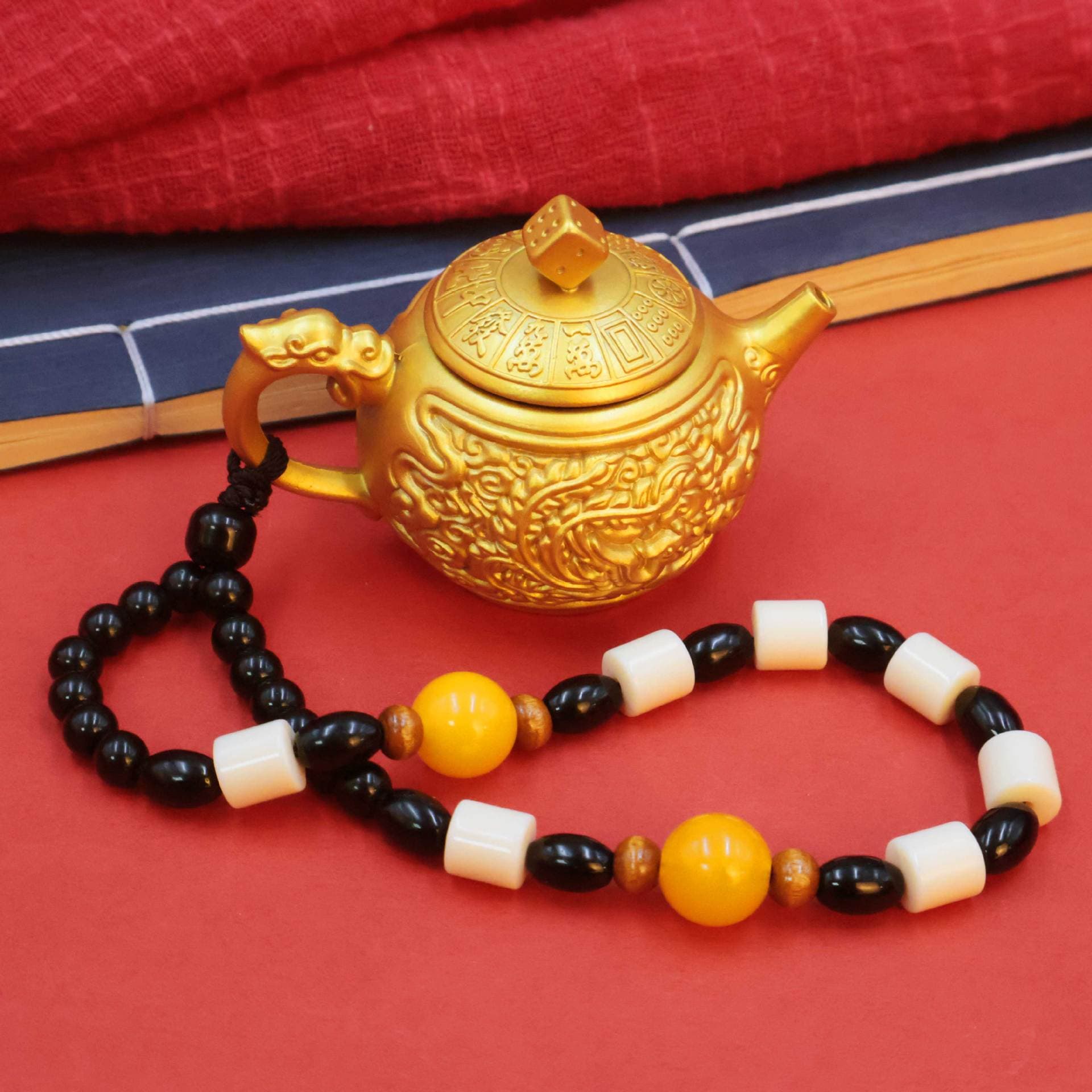 Relief Dragon and Phoenix Hand-twist Teapot Spinner Mini Teapot, Mahjong Win Spinner Chinese Handheld Ornament Mahjong Craft