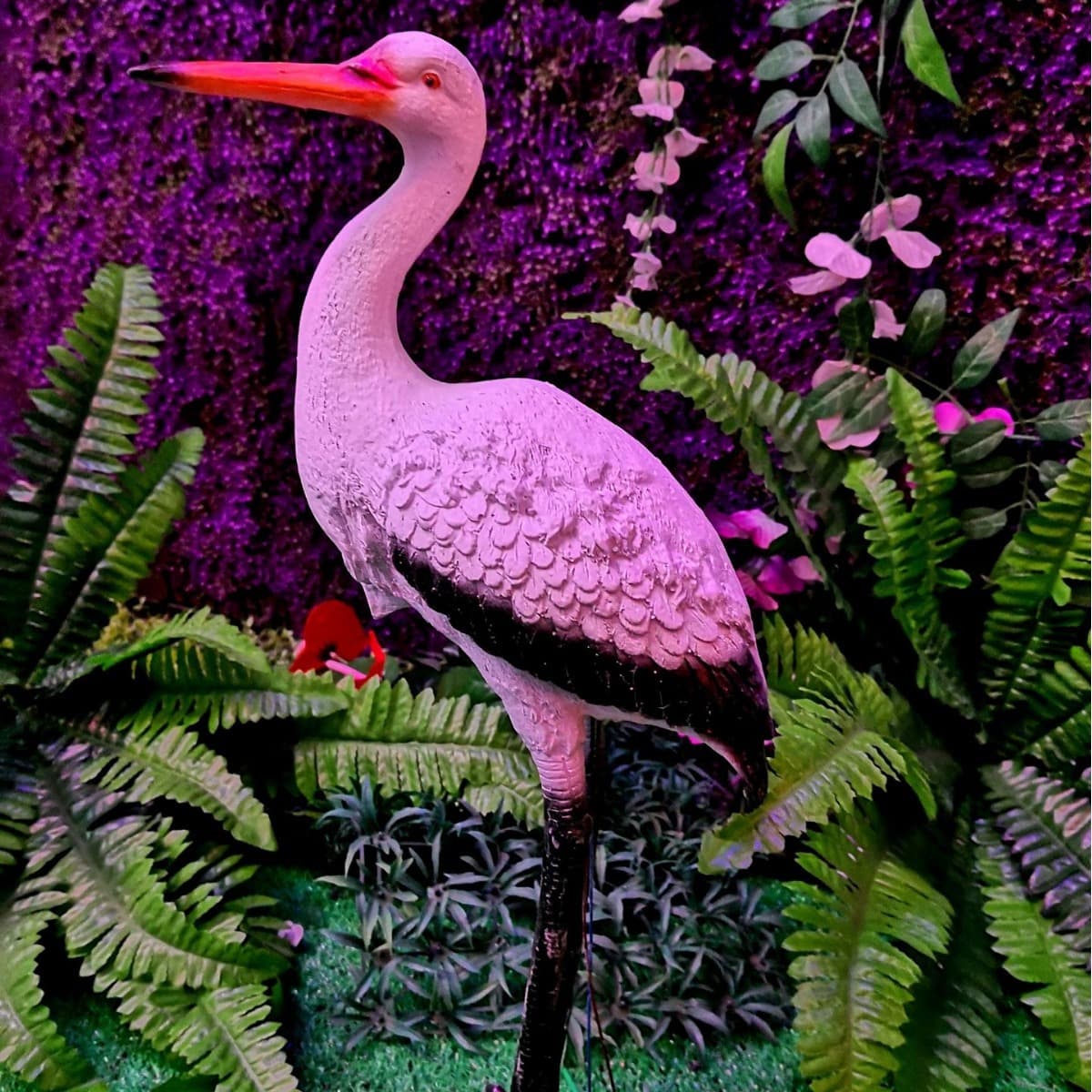 LED animal lights, outdoor simulated luminous cranes, butterflies, garden landscape lights, lawn lights, creative lights