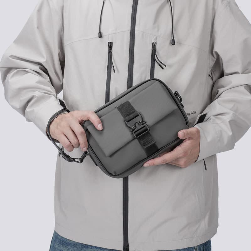 Men's Clutch Business Single Shoulder Hand Clutch Urban Men's Crossbody Bag Leather Film New Simple Men's Messenger Bag