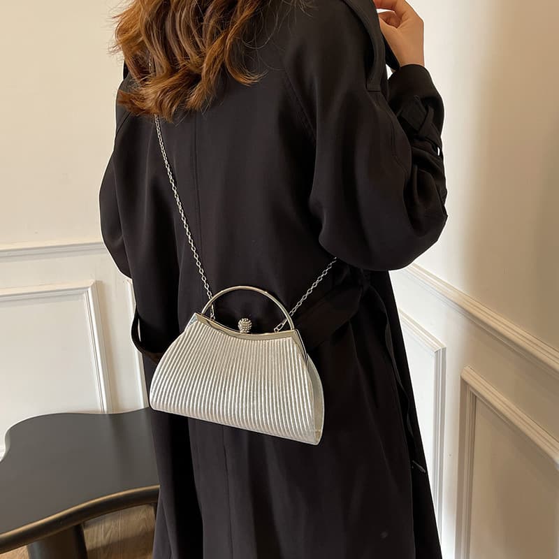 2026 New Cross-border Simple Pleated Rhinestone Arc Handbag Banquet Bag Crossbody Princess Dress Celebrity Cheongsam Evening
