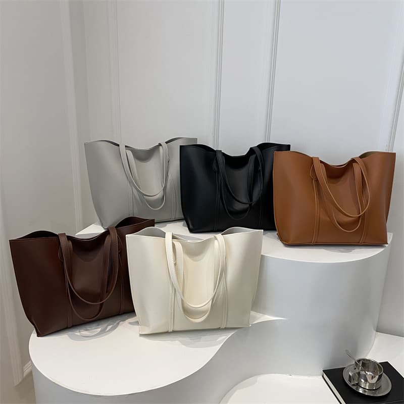 Wholesale Fashion Patchwork Handbag Shoulder Bag Women 2025 Autumn Winter New Simple Solid Color Underarm Bag Versatile Tote Bag