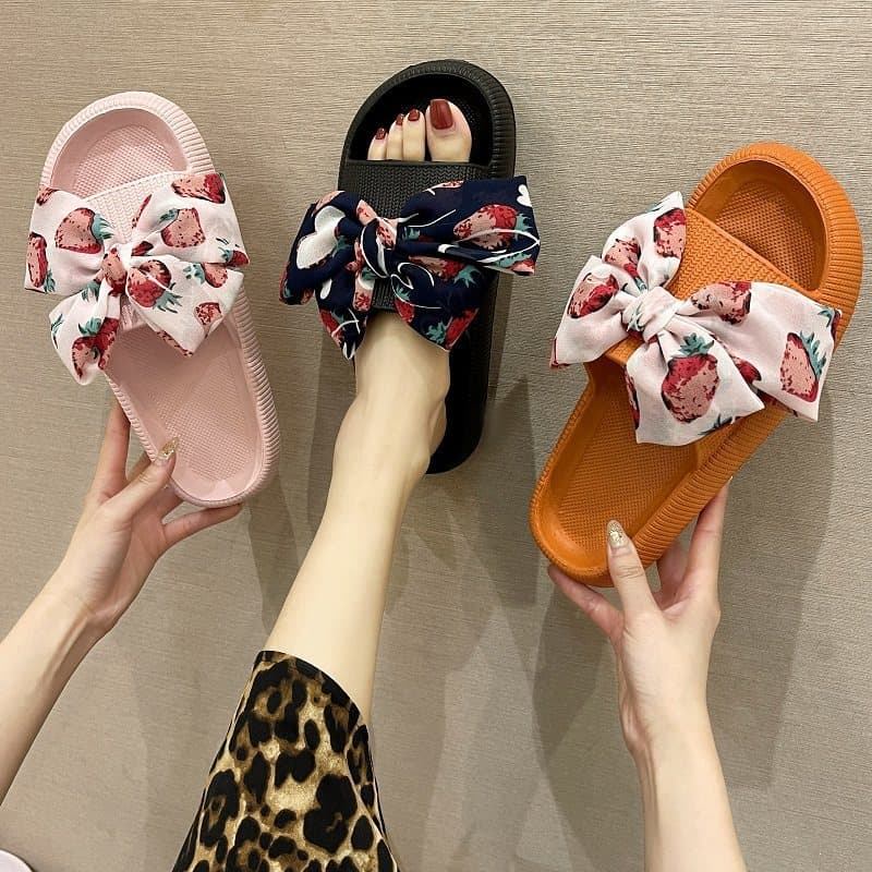 Summer Outdoor Wear EVA Thick Heel Sandals Cute Sweet Strawberry Butterfly Knot Anti-Slip Wear-Resistant Beach Cool Slippers