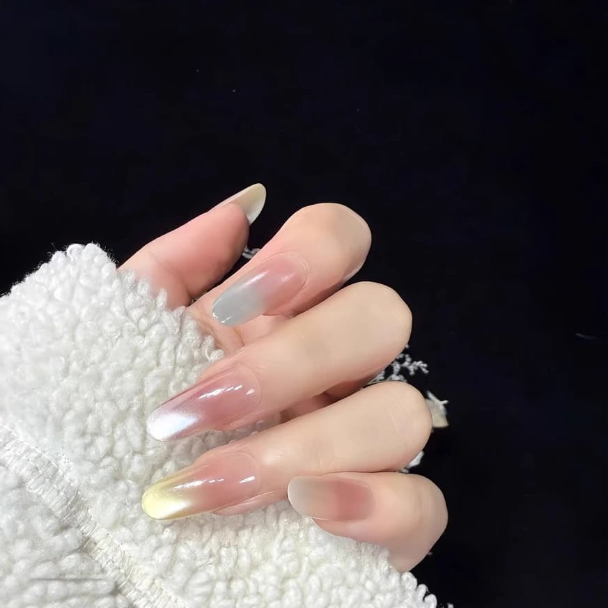 Dopamine Handmade Press-On Nails, High-End, Pure and Alluring, Whitening Pre-Made Nail Tips, Fake Nails, Ready-to-Wear Patches, 30 Pieces, Sorted by Size