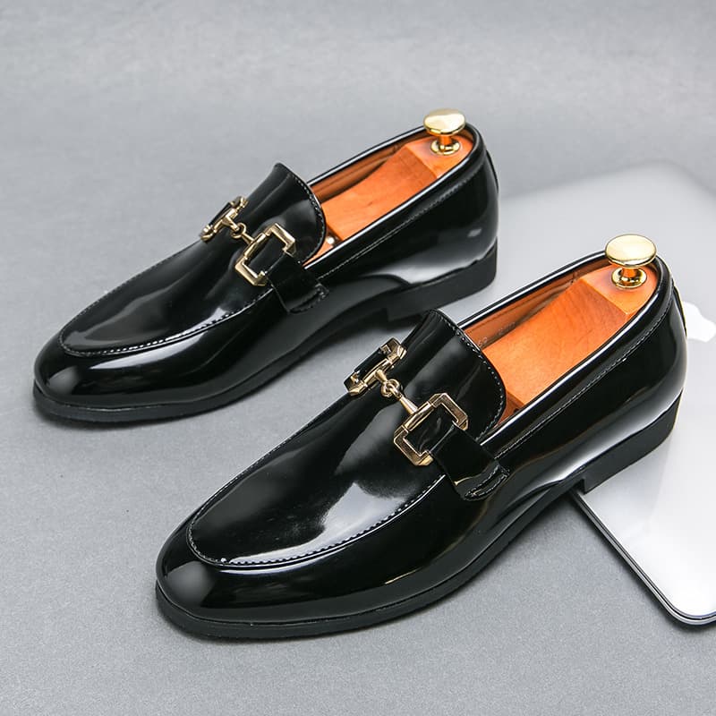 Cross-border Spring Men's Solid Glossy Loafers Korean Style Large Size Slip-on Driving Shoes Office Casual Leather Shoes