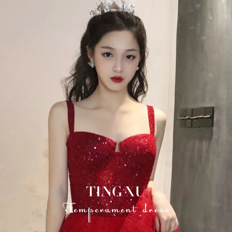Wholesale Wedding Toast Dress 2026 New Style Spaghetti Strap Sequin Gown Women Elegant Engagement Dress Suitable for Daily Wear