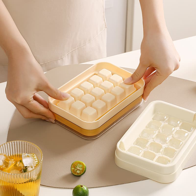Summer Ice Maker with Lid, Large Capacity Household Silicone Ice Cube Mold, New DIY Press-Type Ice Tray Box
