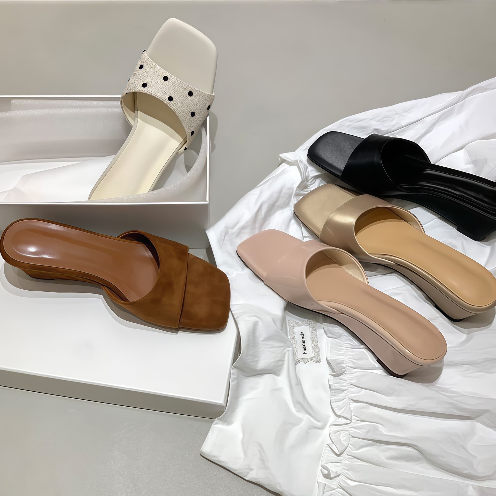 Chuyuji French Square Toe Wedge Heel Stunning One-Strap Slide Sandals Women Summer 2026 New Fashion Versatile Casual Slippers