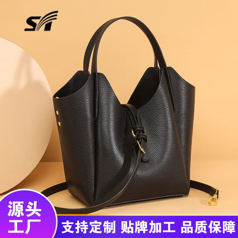 Cross-border new handheld tote bag for commuters, large capacity, classic versatile handheld large capacity crossbody bag for women