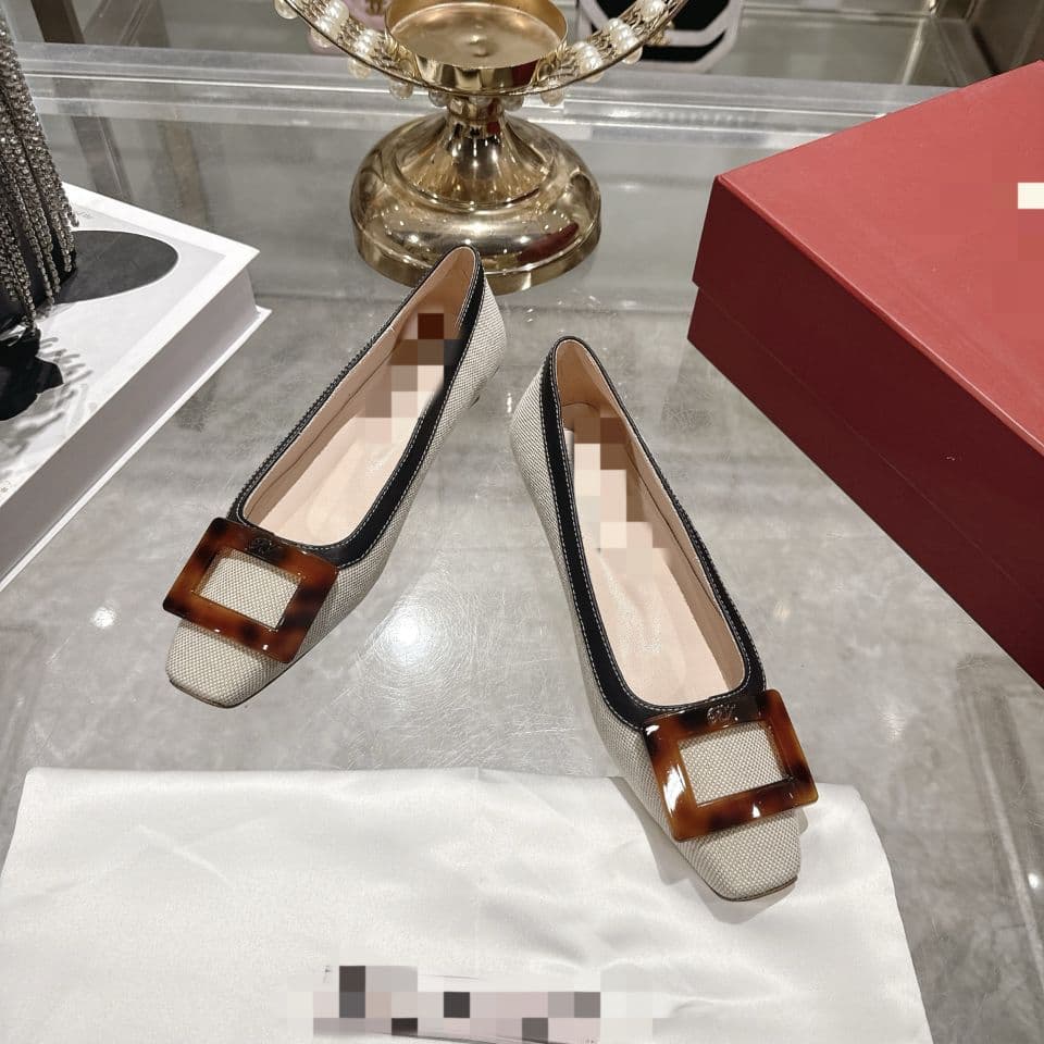 2026 New Custom Genuine Leather RV Large Buckle Classic Fashion Women's Square Toe Block Heel Shallow Mouth High Heel Pump