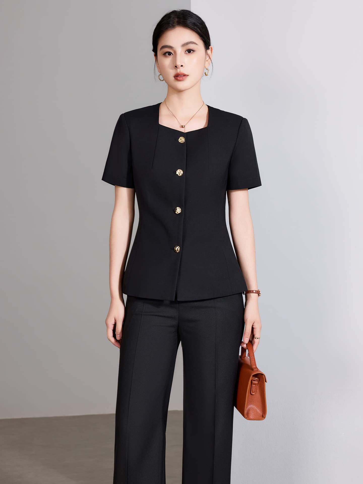 New 2026 Women's Short-Sleeve Work Suit Set for Jewelry Stores, Beauty Salons, Hotels, Casual Fashion Summer Uniform