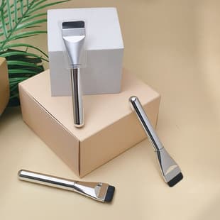 Hot Selling Straight Flat Foundation Brush Non-Absorbing Flat Head Base Makeup Mask Brush Concealer Fishtail Crescent Contour Makeup Brush