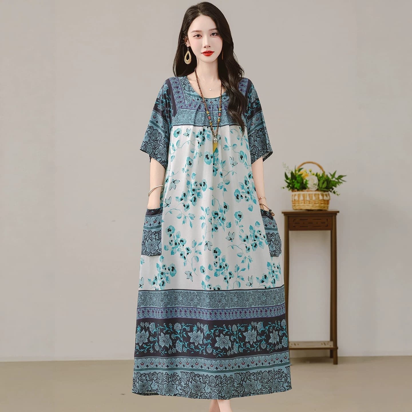 New Cotton Silk Dress for Middle-Aged and Elderly Women, Retro Plus Size, Loose Fit for Overweight, Floral Print Mother's Long Dress with Ethnic Style