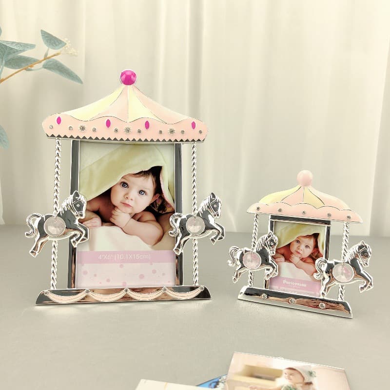 Creative Children's Photo Frame Cute Wooden Horse Shape Modern Minimalist Kids Photo Frame Wedding Photo Frame