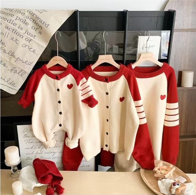Red Family Matching Sweaters Autumn/Winter New Baby Onesies Love Embroidery Knit Round Neck Cardigan Family Sets