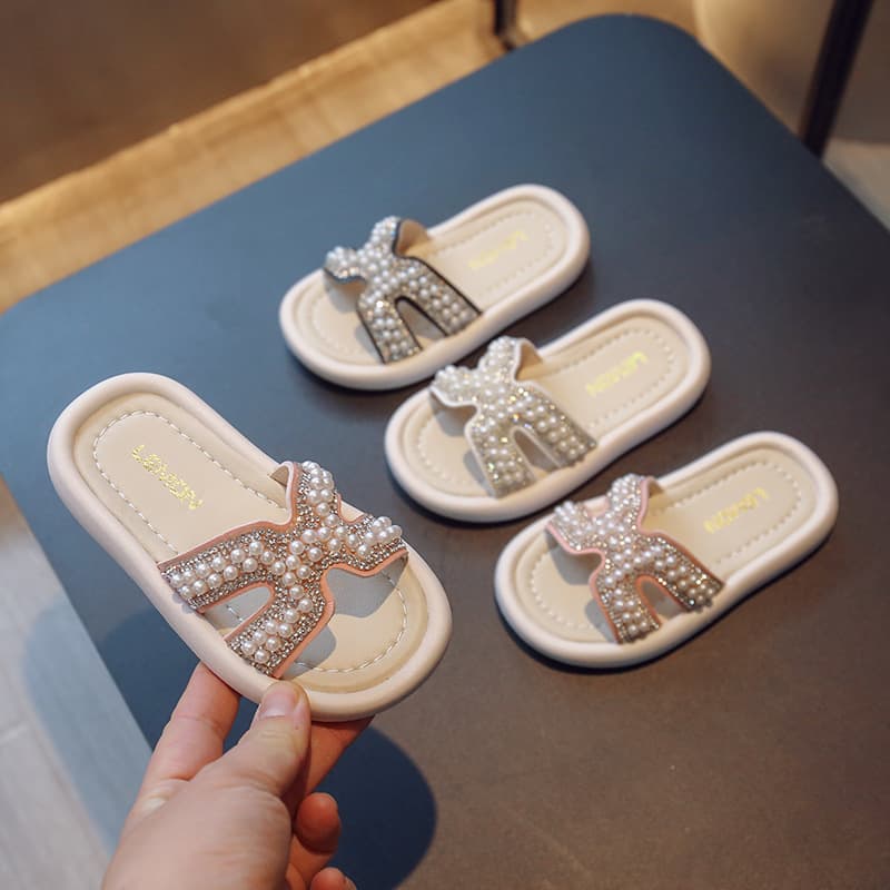 Children's Summer Slippers 2026 Girls Princess Flip-Flops with Rhinestones Student Shoes Korean Style Sandals Baby Sandals