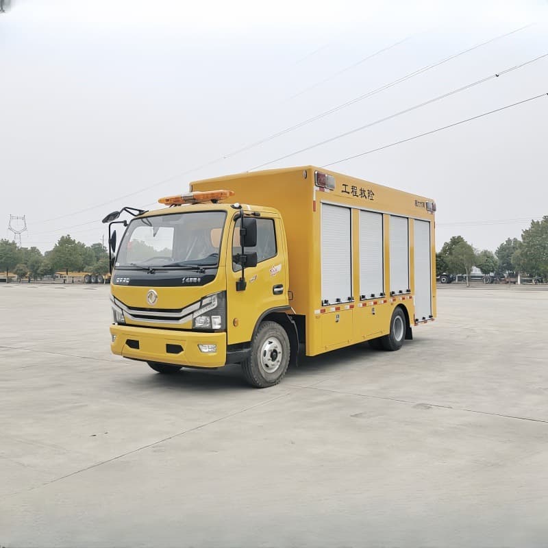 Dongfeng Duolika emergency drainage vehicle for flood fighting, high-flow multi-functional flood control and drainage vehicle.
