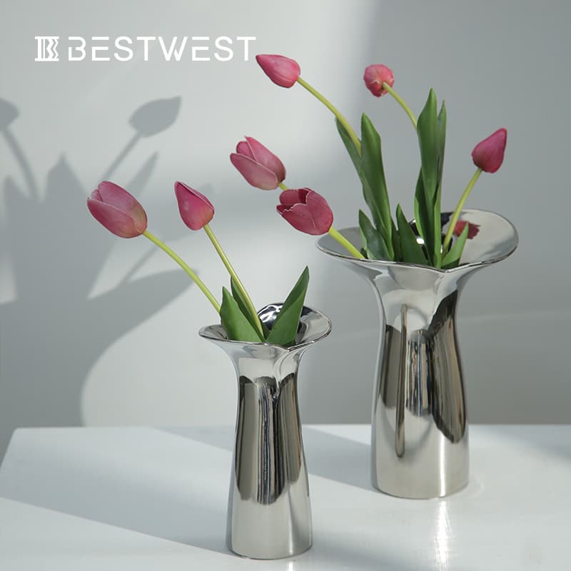 BOSCH Home Nordic Light Luxury Electroplated Silver Petal Fishtail Ceramic Small Vase Decoration for Home Dining Table