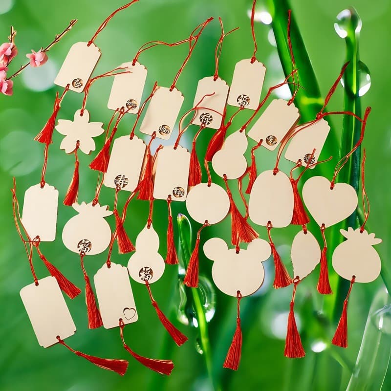 Wooden wishing plaques, hanging tags, tree decorations, scenic area festival decorations, natural wood color, blank, handwritten small wooden plaques, wish plaques