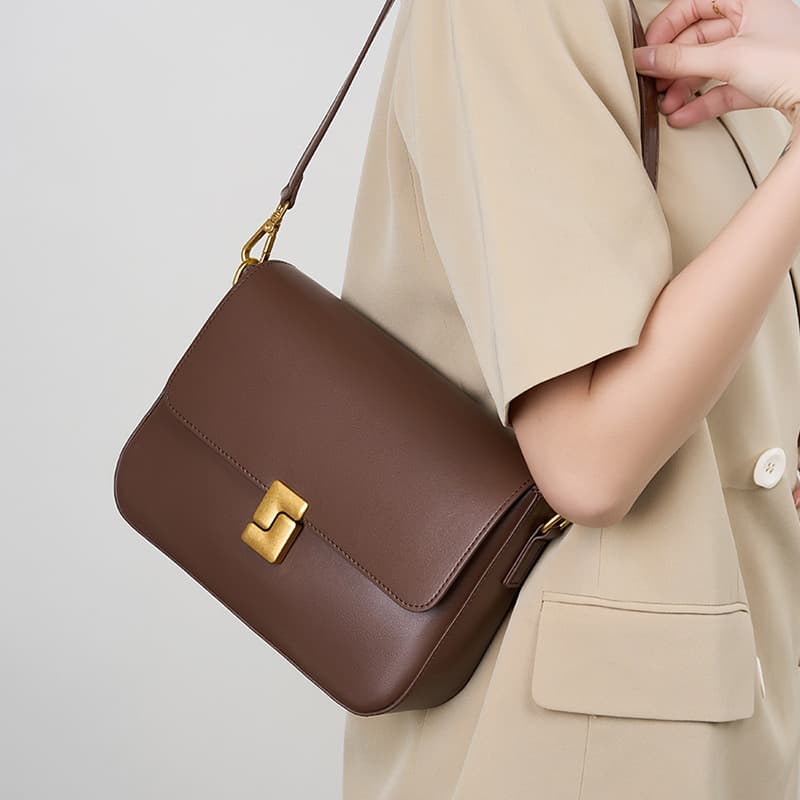 Genuine Leather Women's Bag 2026 New Spring/Summer Crossbody Bag for Women, Commuter Shoulder Bag, Tofu Bag, Small Square Bag, Cowhide Bag