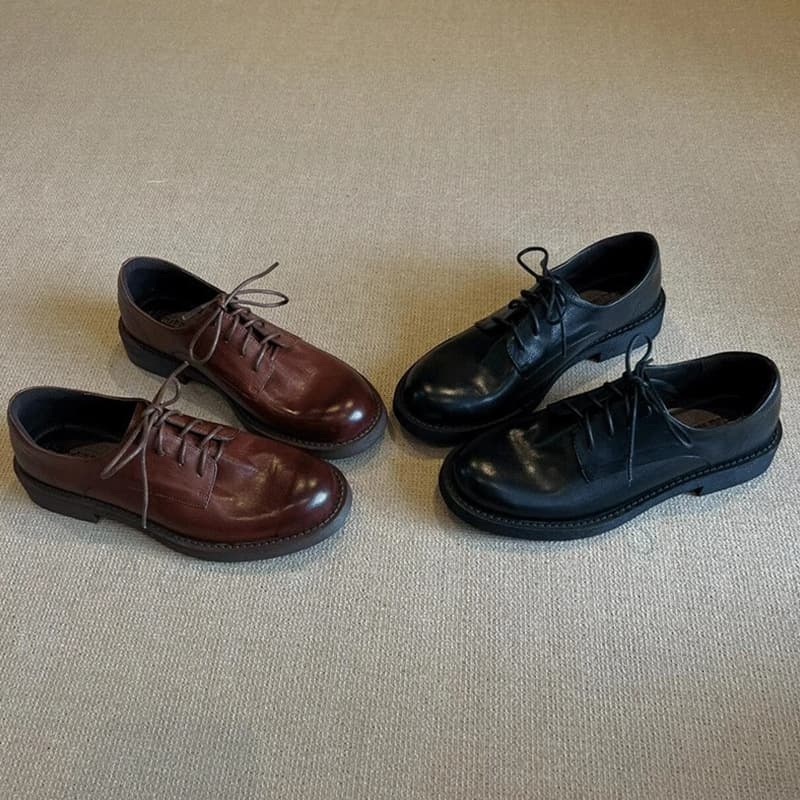 Thick-soled British-style burnished loafers for women, 2025 autumn new lace-up chunky heel collegiate retro leather shoes.