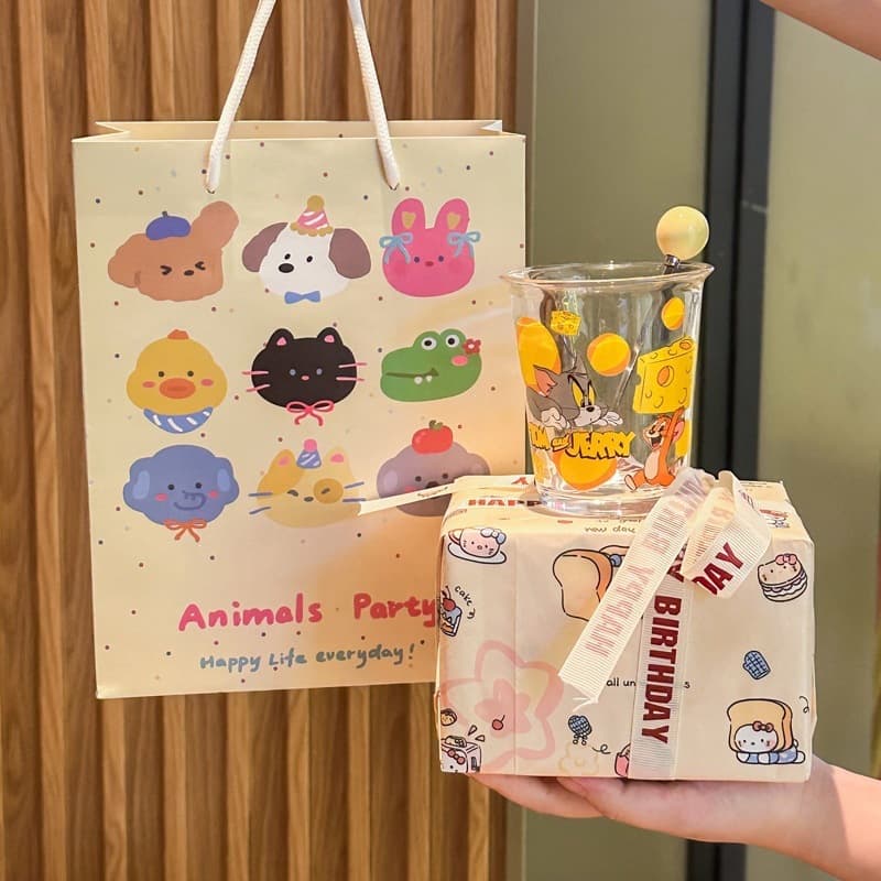 High-quality cute Tom and Jerry glass cup, birthday gift for boys and girls, children's back-to-school gift, souvenir gift