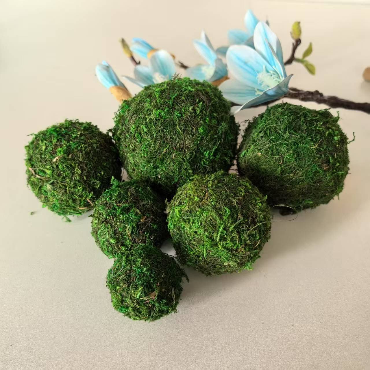 Supply of Moss Balls: Exported to Japan and Europe for Gardening, Moss Flowerpots, Grass Balls, Dried Flower Balls